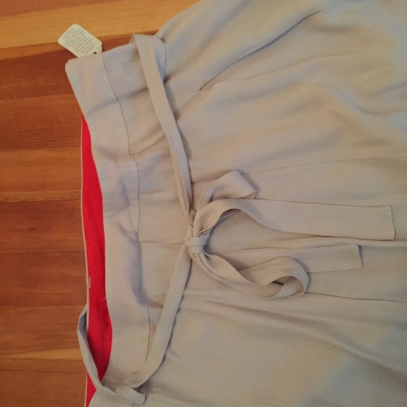 Yumi elegant blush crepe palazzo pants - Picture 2 of 4